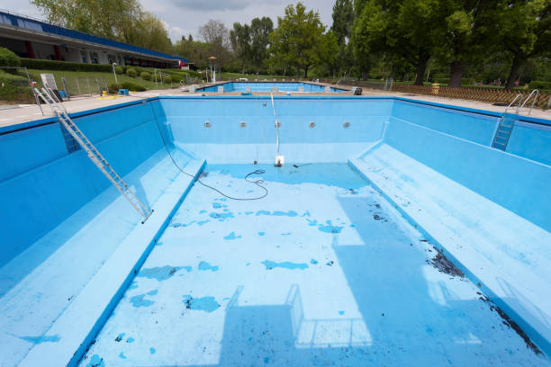 Best Professional water damage repair  in Hillcrest, CA